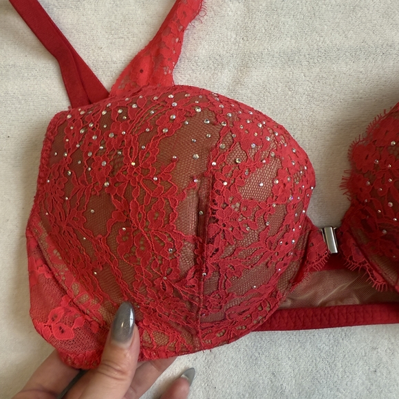 Victoria's Secret Studded Halter Neck Bra - Picture 3 of 5